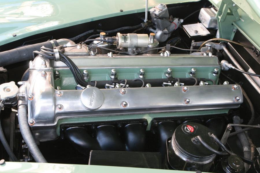 Jaguar XK150 3.4 Fixed Head Coupe 1958 года  (фото 9 из 10)